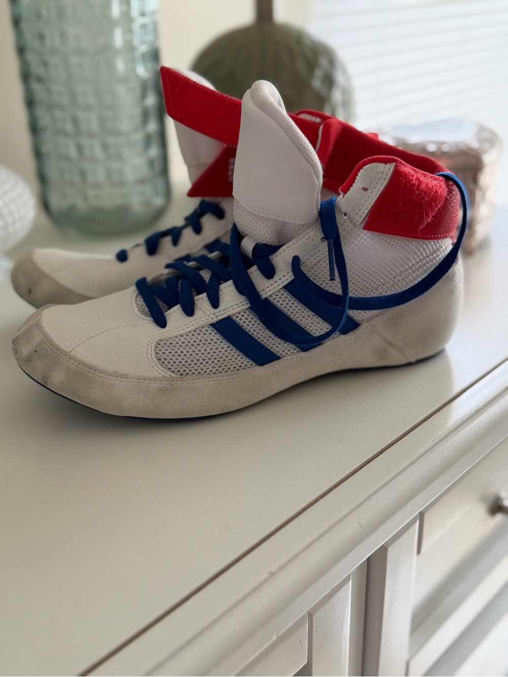 Adidas Wrestling Shoes Men’s Size 7 White Blue Red High Top Wrestling Sneakers